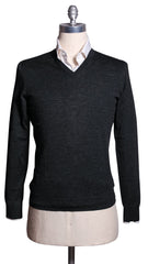 Svevo Parma Charcoal Gray Wool V-Neck Sweater - L/52 - (SV10620213)